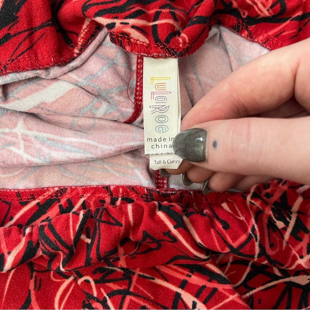 GUC Lularoe TC leggings Red & Pink Scribble Hearts Valentine’s Day Love - Picture 2 of 3